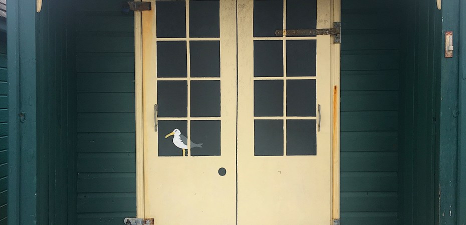 beach hut; orange hat ladies; gurnard; isle of wight; sea swimming; wild swimming; swimming women; 1930s