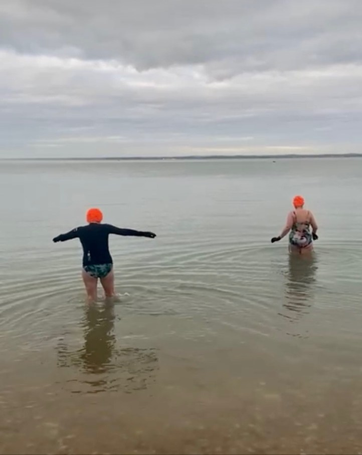 orange hat ladies, sea swimming, swim blog